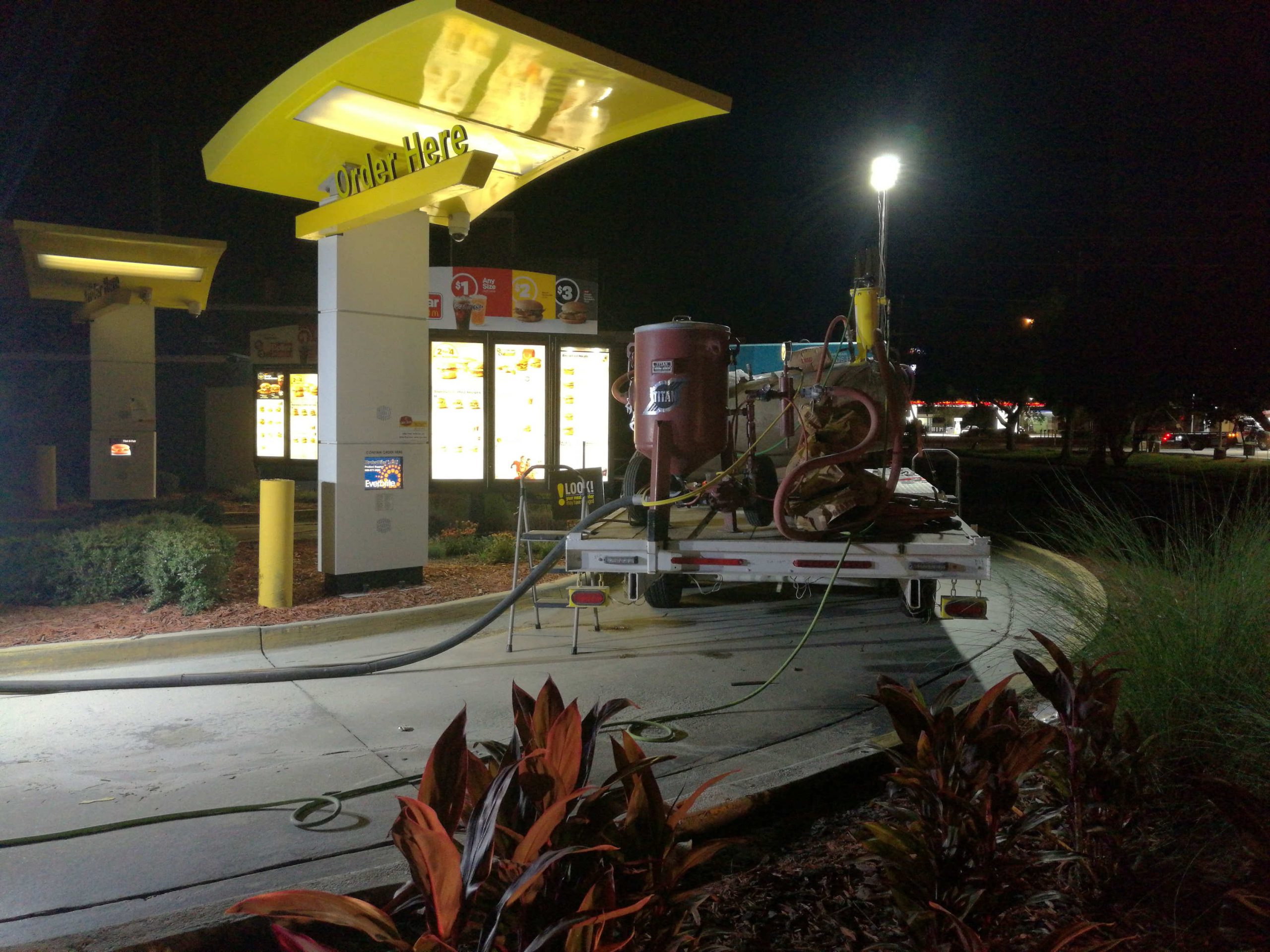 McDonalds_curb_concrete_paint_removal_sandblasting-01-scaled.jpg